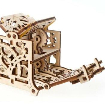 UGEARS Games - kockatartó - mechanikus modell kép