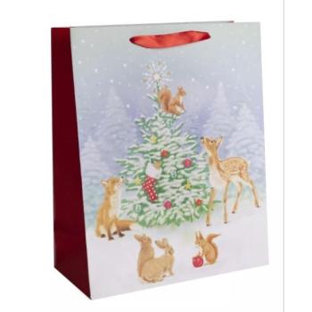 Ajándéktasak karácsonyfa és erdei állatok mintával - 18 x 23 cm kép