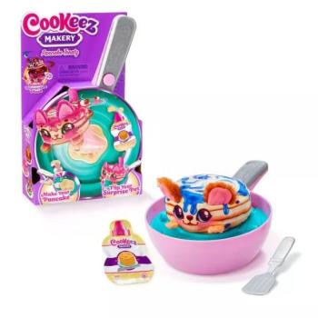 COOKEEZ Makery: Pancake Treatz palacsintasütő játékszett meglepetés plüss állattal kép