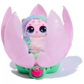 Hatchimals: Bloomables Kittyfly meglepetés Cicapillangó virágban - Spin Master kép
