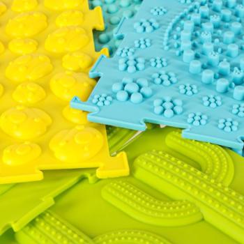 Montessori szenzoros kirakós szőnyeg talpmasszázshoz, 8 darabos, pasztellszínű kép