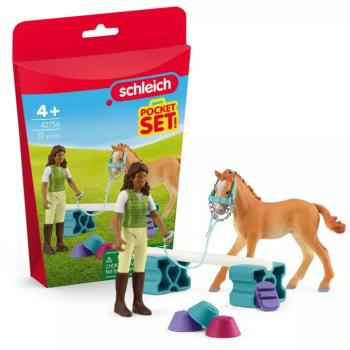 Schleich: Sarah lókiképző készlete Tennessee Walker csikóval játékszett (42756) kép
